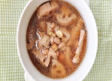 花生鹿筋豬骨湯