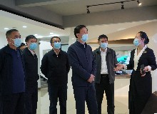 長春市委副書記、代市長張志軍到東鰲鹿業(yè)集團調(diào)研