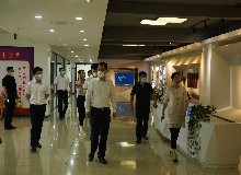 共青團(tuán)長(zhǎng)春市委書(shū)記張有等人到訪東鰲鹿業(yè)進(jìn)行實(shí)地調(diào)研
