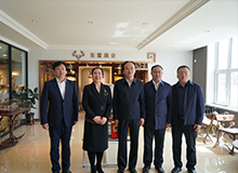 吉林省副省長(zhǎng)劉凱一行來(lái)東鰲調(diào)研鹿產(chǎn)業(yè)發(fā)展情況